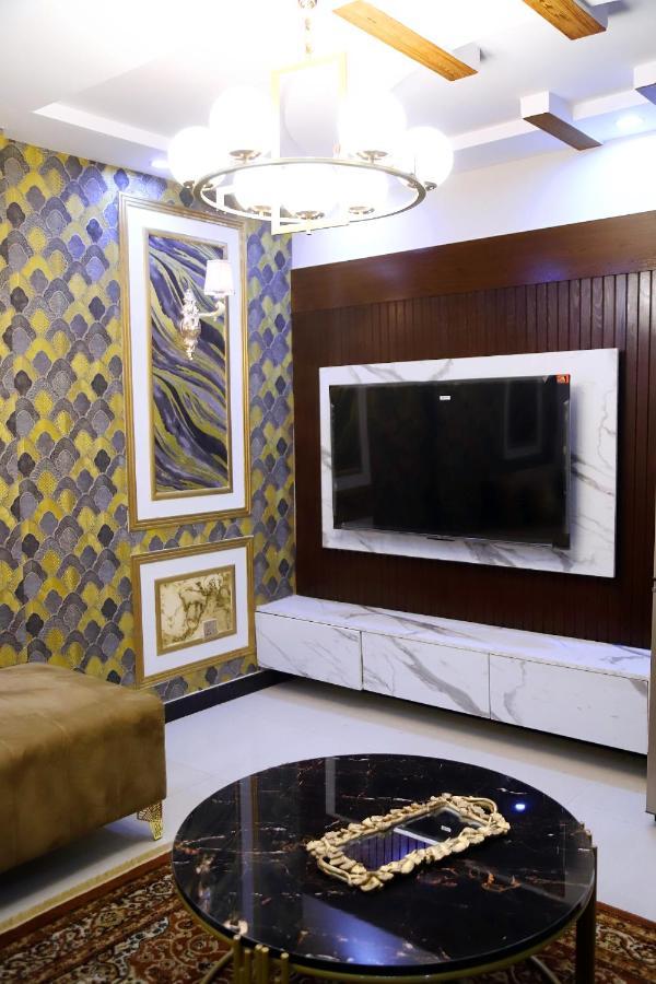 Adara Suites Lahore Exterior foto