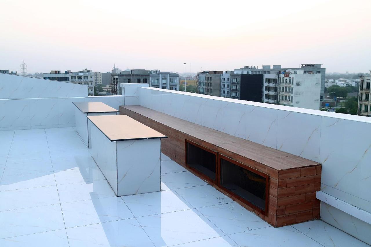 Adara Suites Lahore Exterior foto